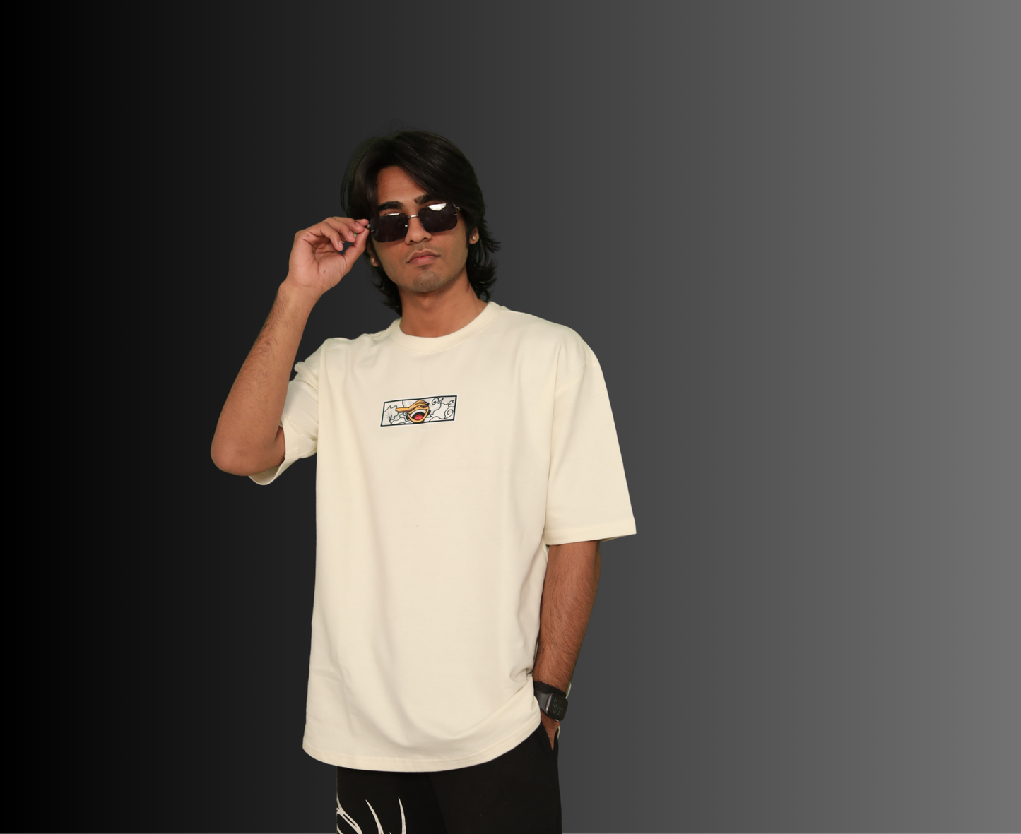 Luffy "Pirate King" Ambition Oversized Tee – Cream White